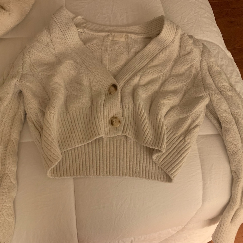 ALTERD STATE CROPPED SWEATER